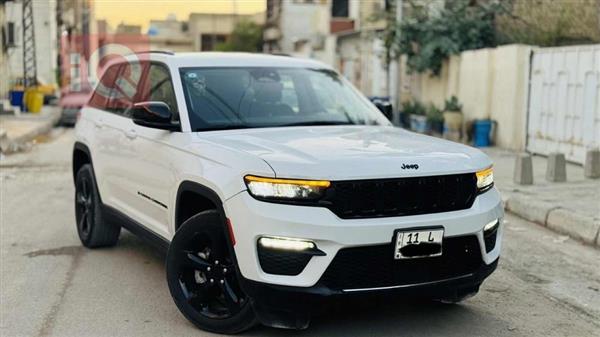 جيب جراند شيروكي 2023 للبيع في العراق - بغداد